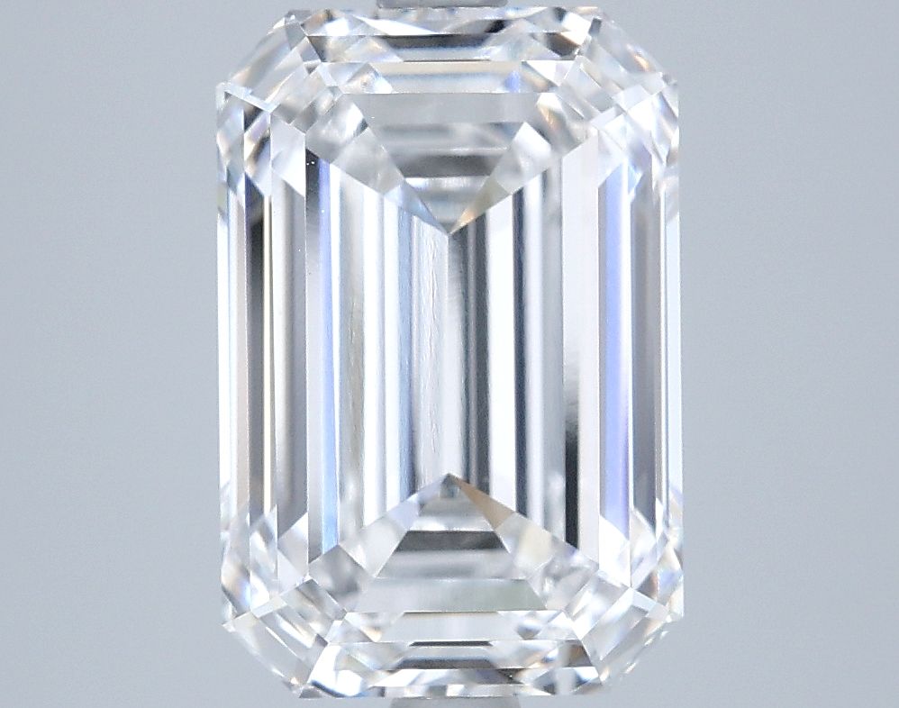 4.58 ct. emerald Lab Grown Diamond front image