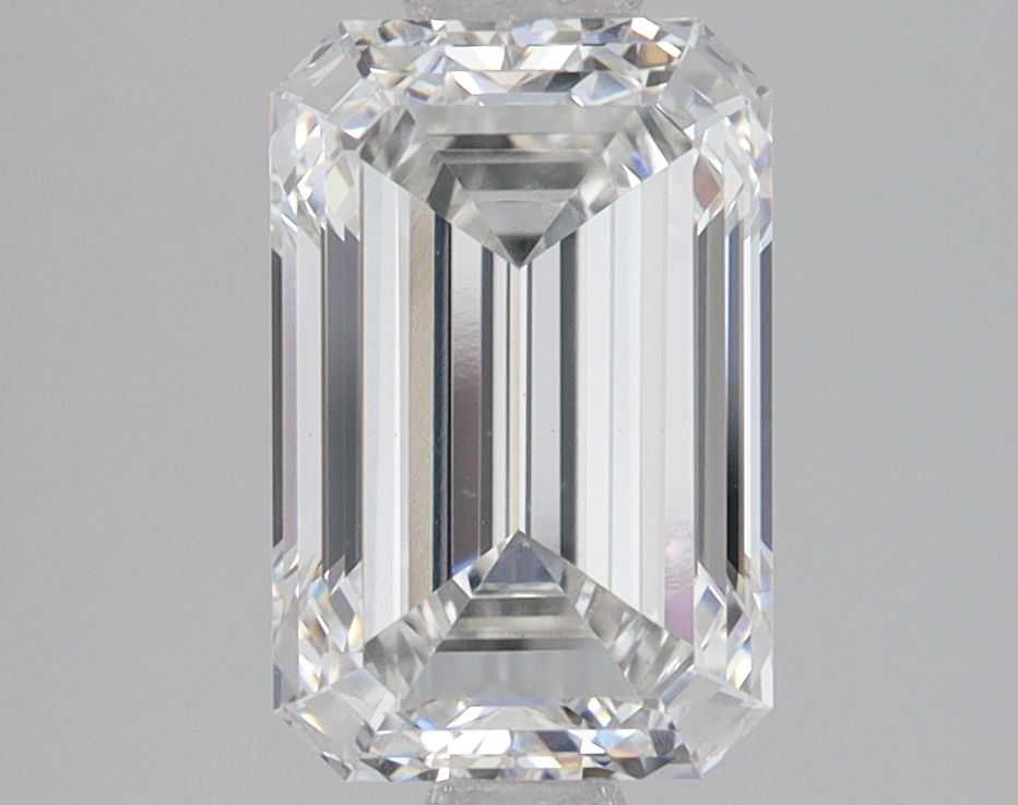 2.51 ct Emerald diamond