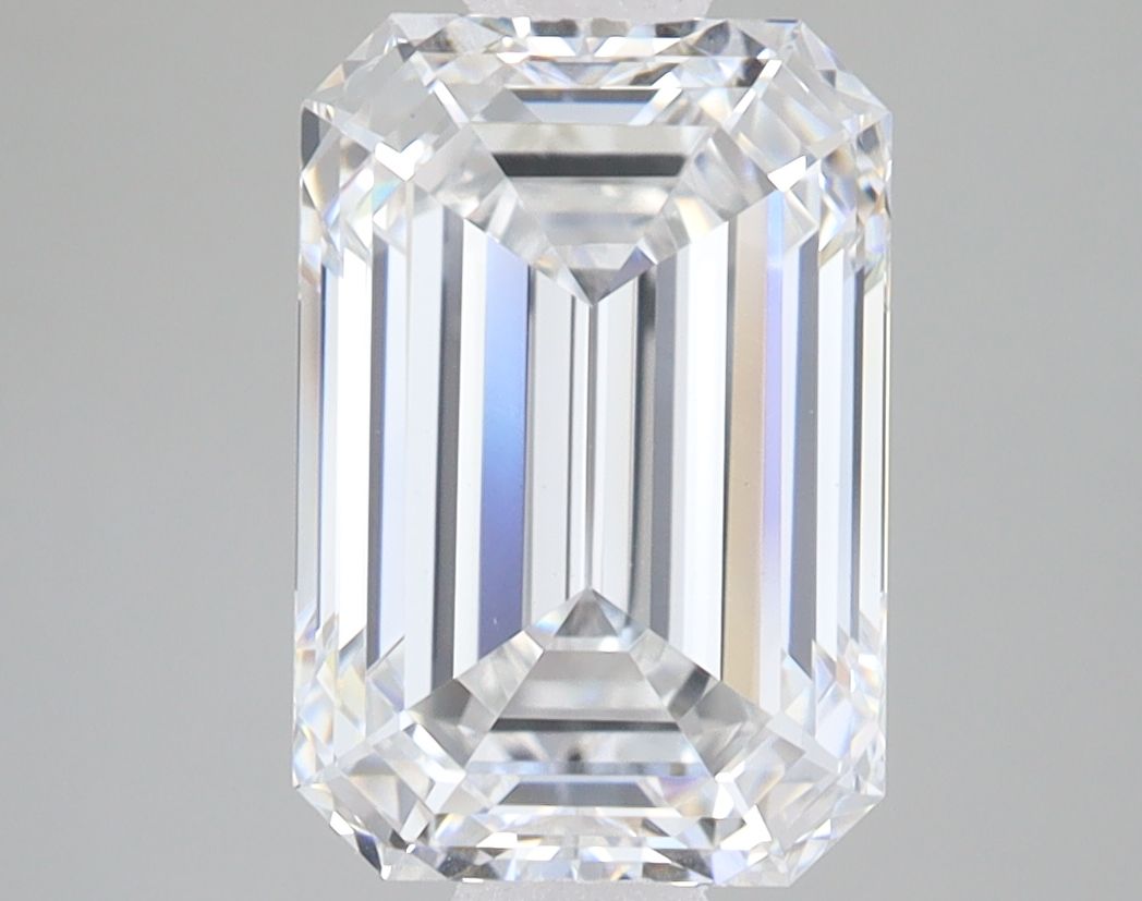 4.10 ct. emerald Lab Grown Diamond front image