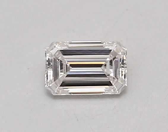 0.4 ct lab-grown Emerald Diamond