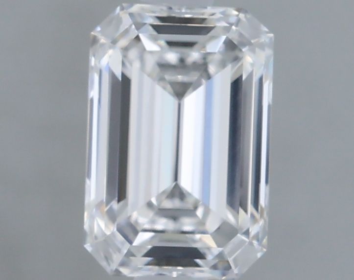 1.05 ct lab-grown Emerald Diamond