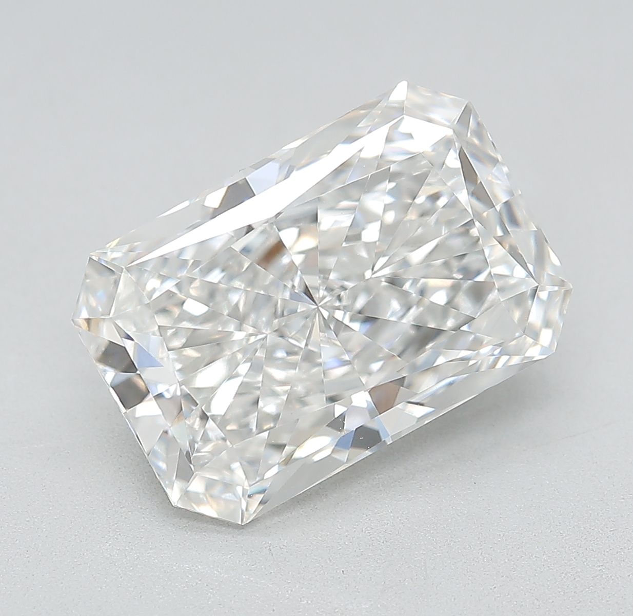 4.59 ct. radiant Lab Grown Diamond front image