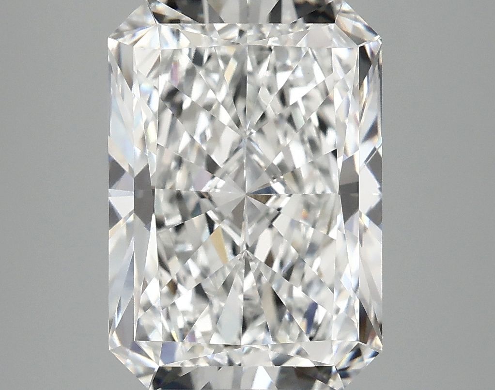4.92 ct. radiant Lab Grown Diamond front image