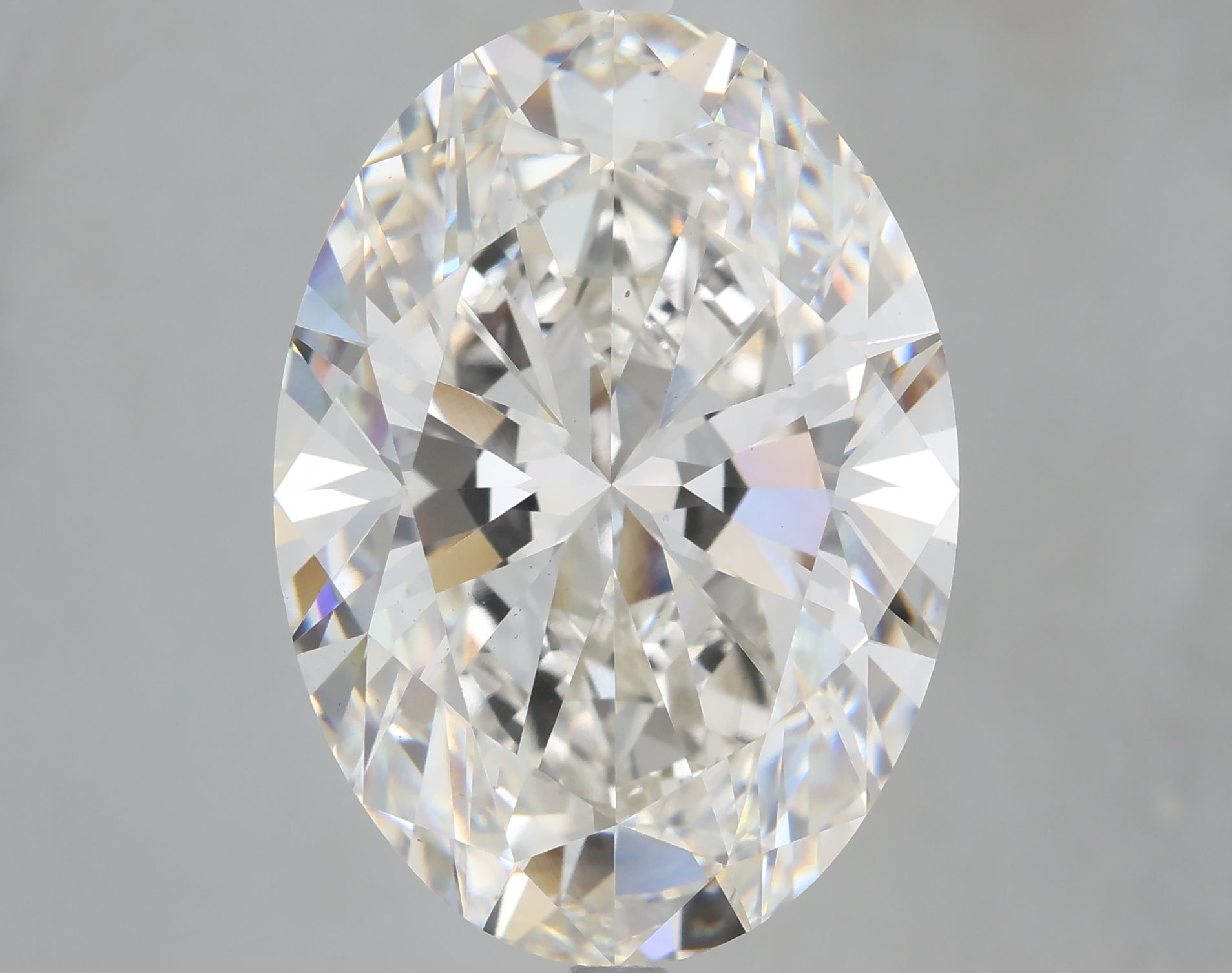 14.02 carat g VS2 EX Cut IGI oval diamond