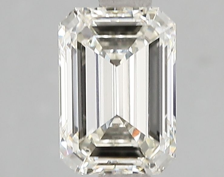1.59 ct Emerald diamond