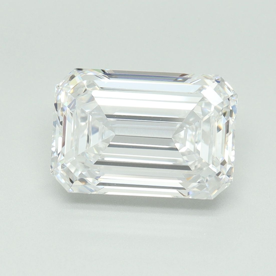 3.04 ct. emerald Lab Grown Diamond front image