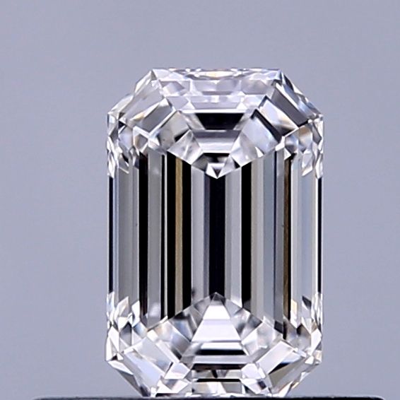 0.45 ct lab-grown Emerald Diamond