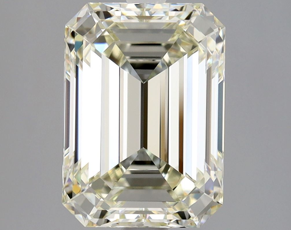 3.01ct Emerald diamond