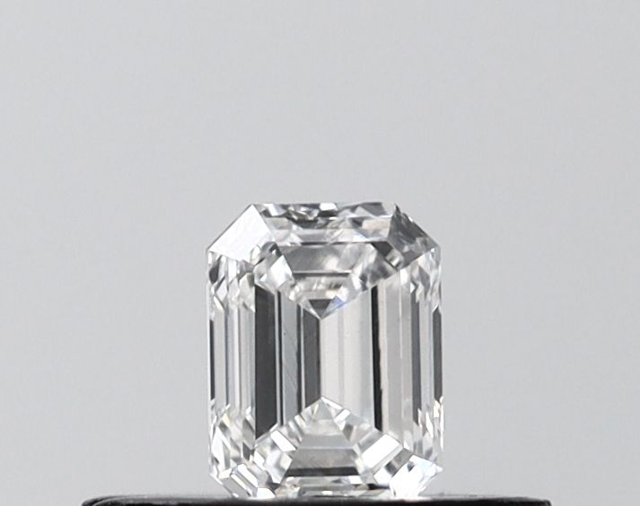 0.31 ct lab-grown Emerald Diamond