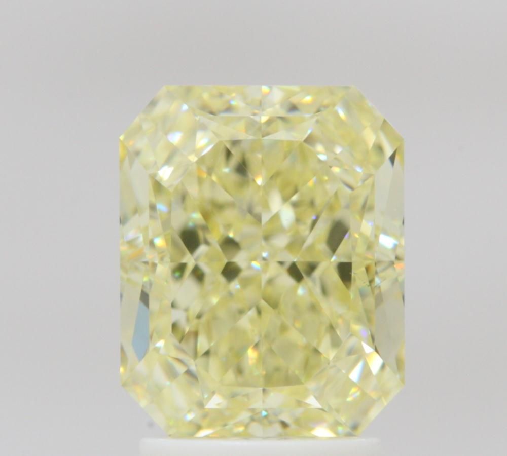 3.01 ct Radiant diamond