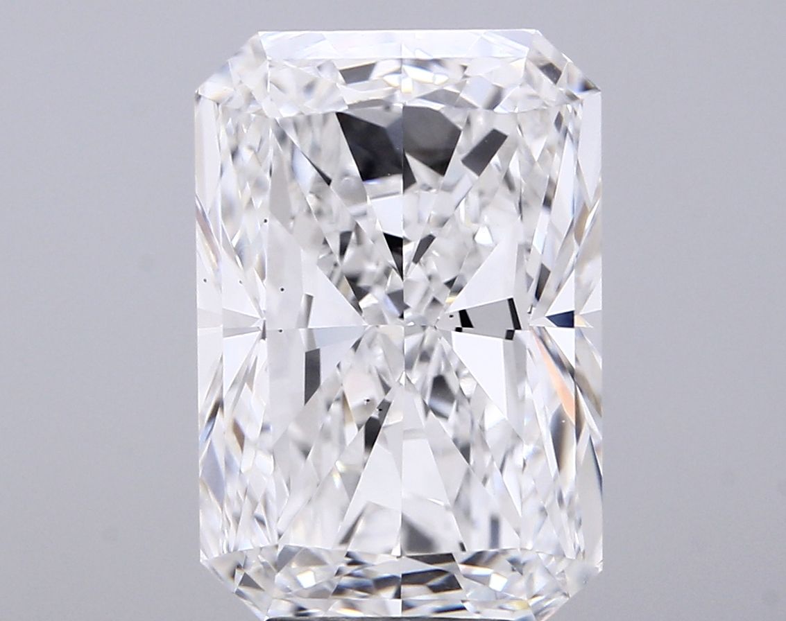 7.55 ct. radiant Lab Grown Diamond front image