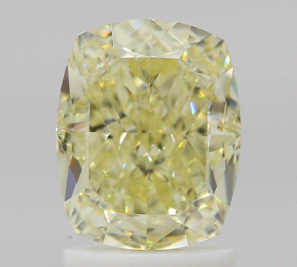 2.03 ct Cushion Brilliant diamond