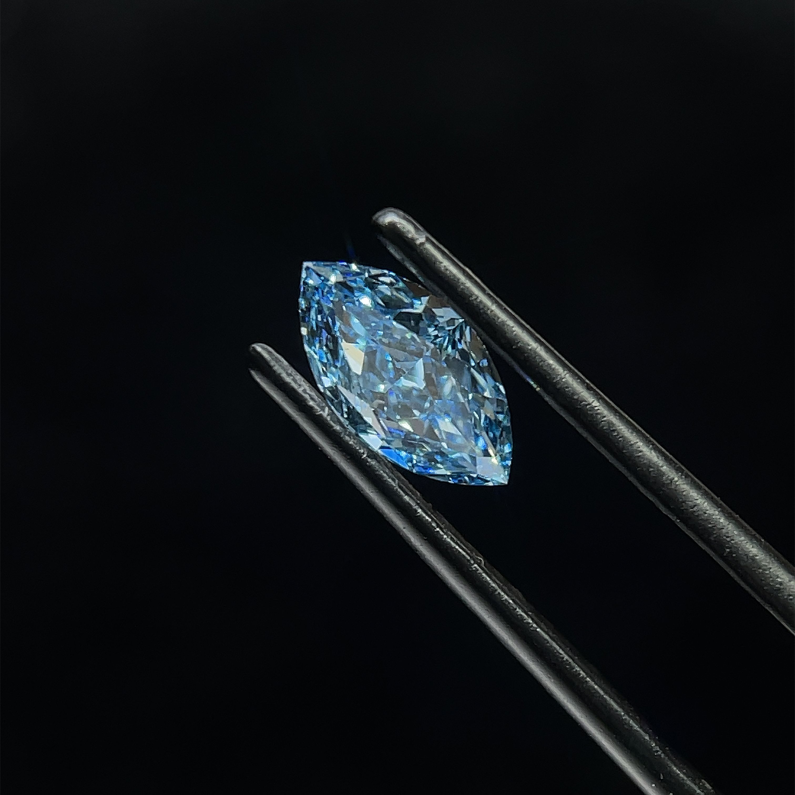 1.01 ct Marquise diamond