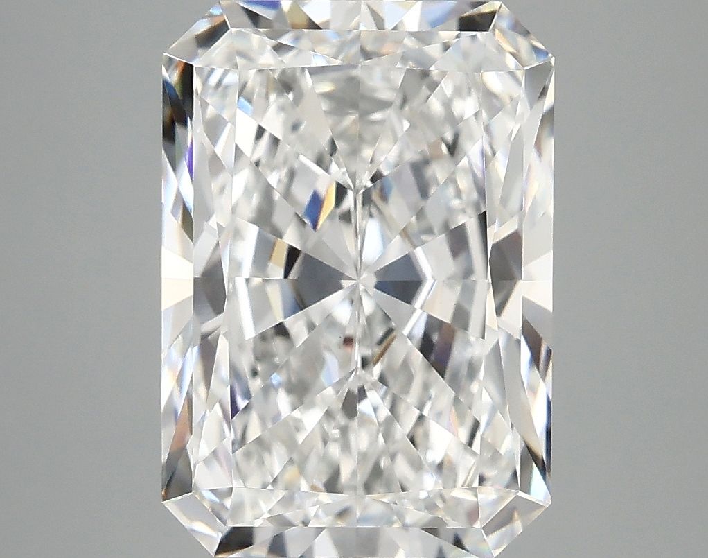4.85 ct. radiant Lab Grown Diamond front image