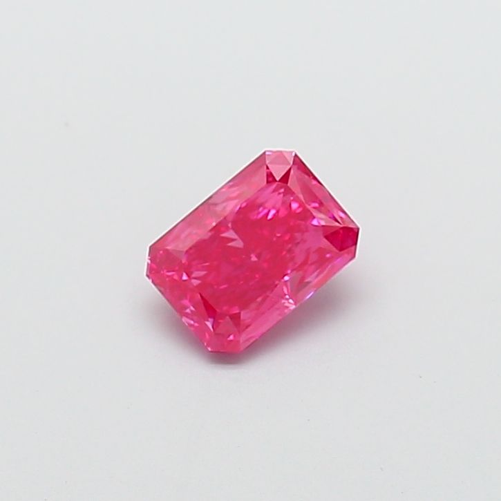 1.09 CT Fancy Vivid Pink RADIANT