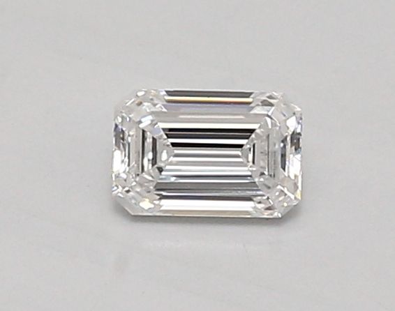 0.47 ct lab-grown Emerald Diamond