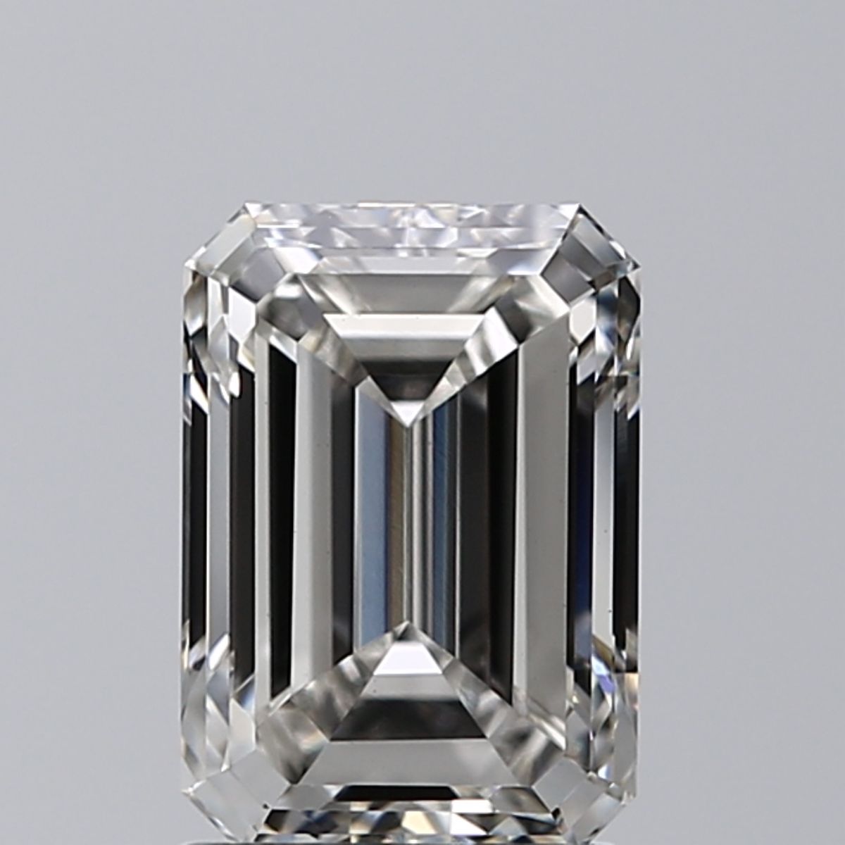 1.70 ct. emerald Lab Grown Diamond front image