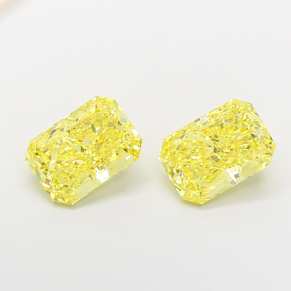 2.86 ct. radiant Lab Grown Diamond front image