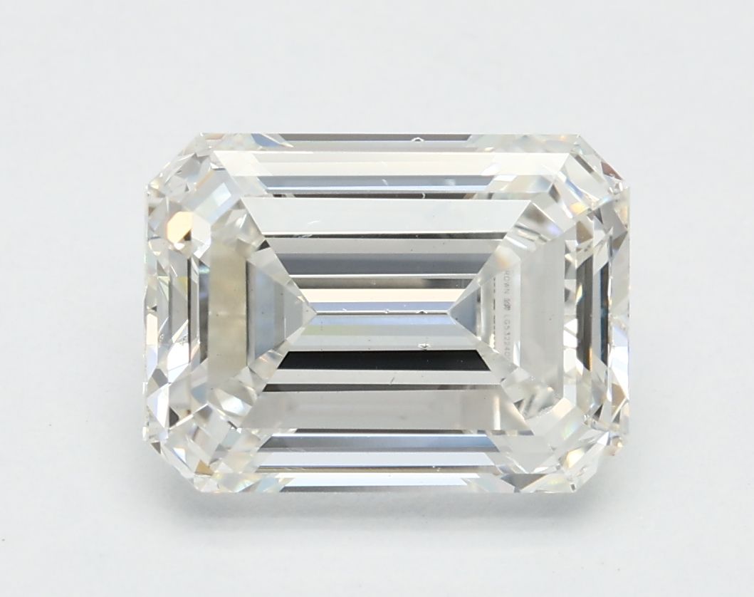 2.50 ct. emerald Lab Grown Diamond front image
