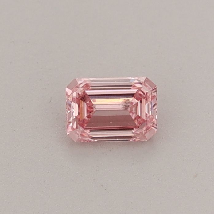 0.23 CT Fancy Vivid Pink EMERALD