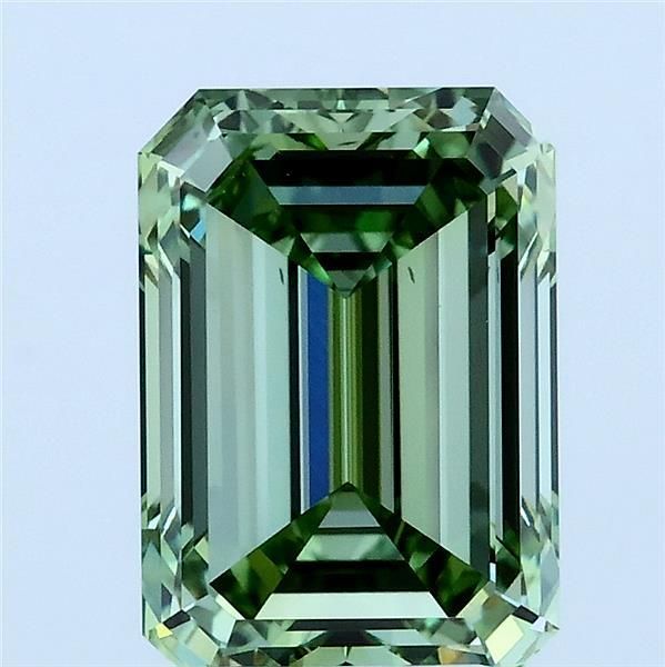 3.00 ct Emerald diamond