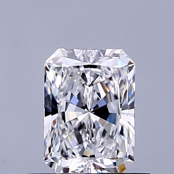 0.6 ct lab-grown Radiant Diamond