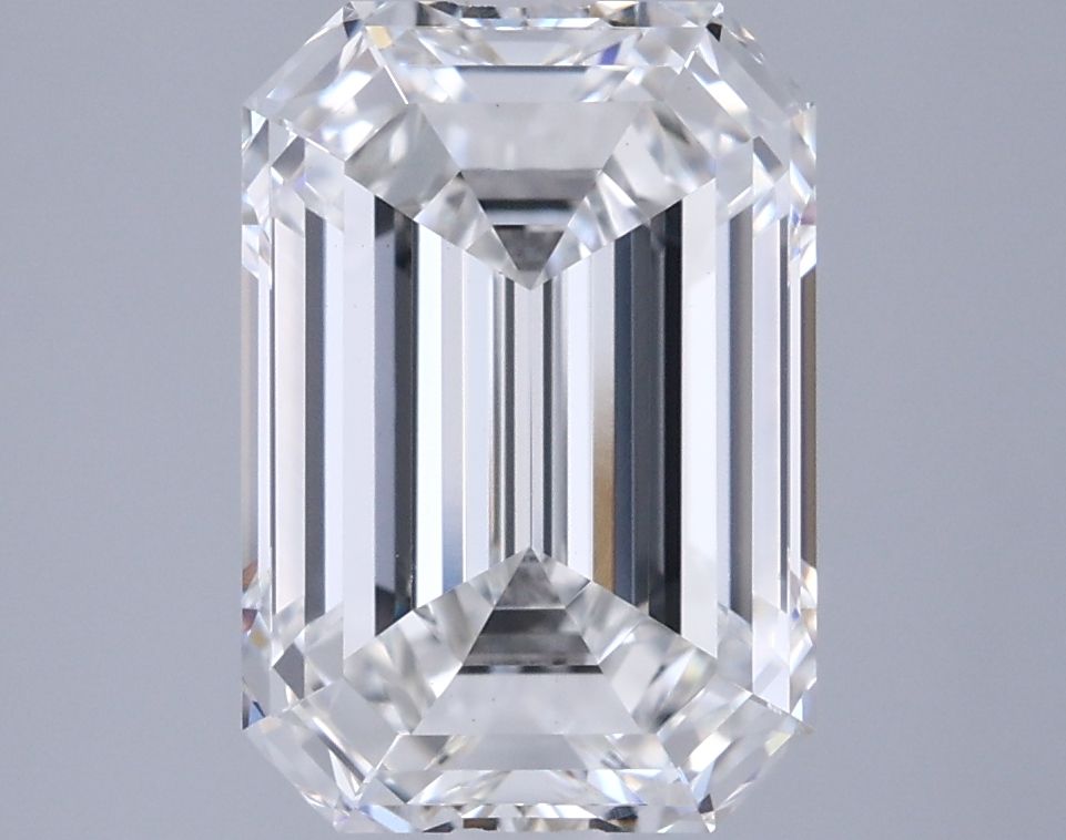 3.08 ct Emerald diamond