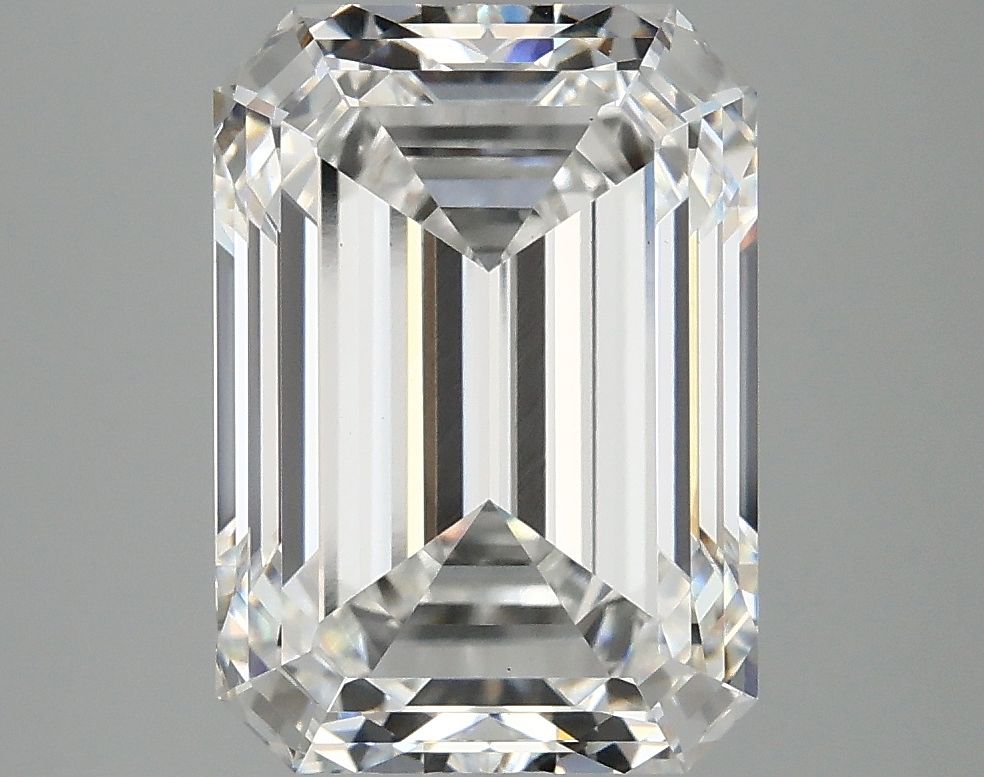 4.91 ct. emerald Lab Grown Diamond front image