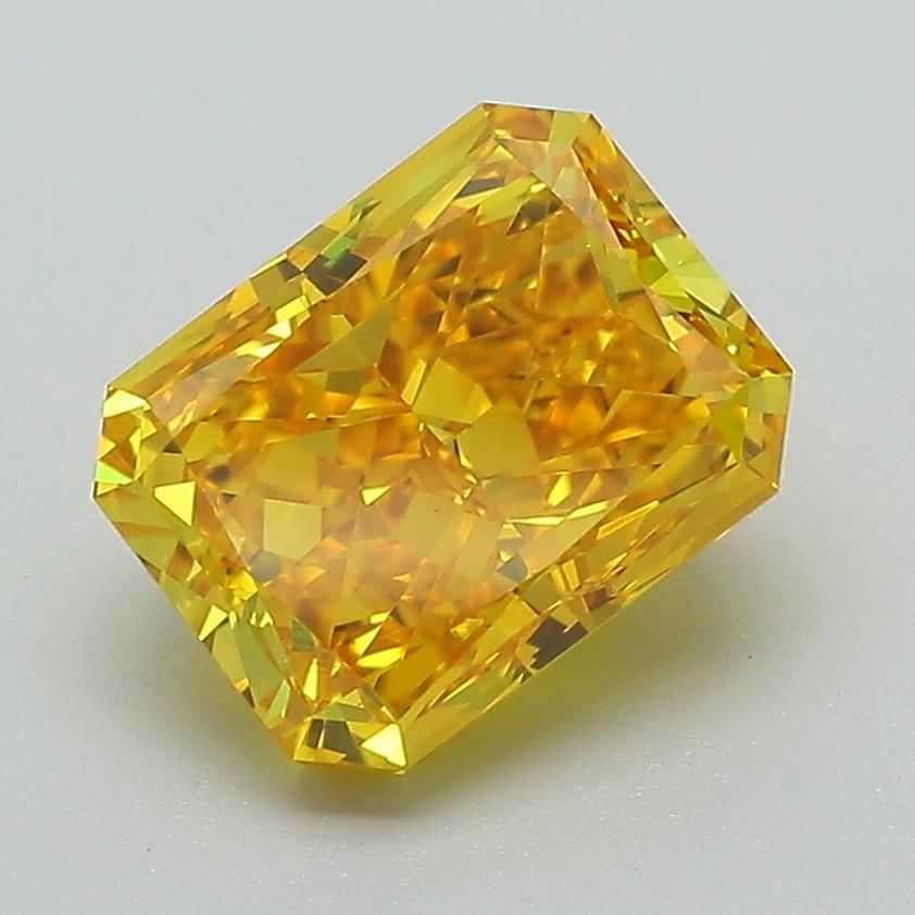 2.42 ct Radiant diamond