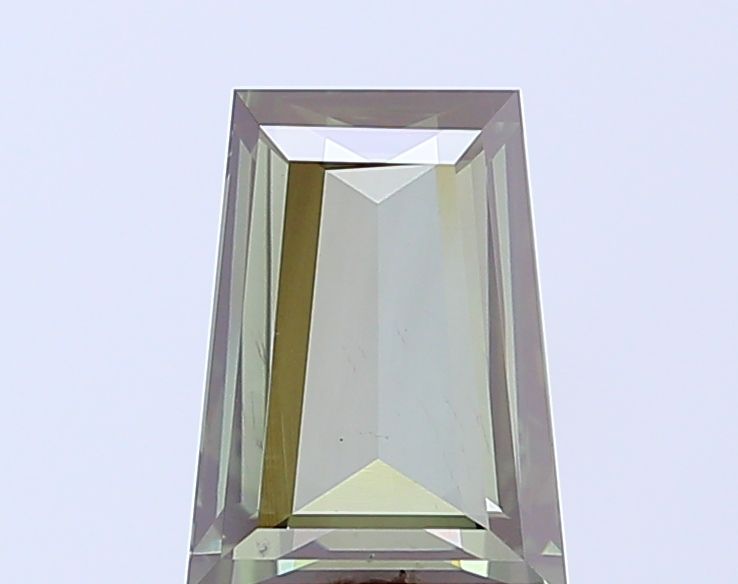 1.82 ct lab-grown Tapered baguette Diamond