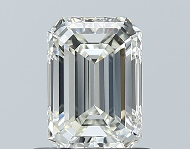 0.80 ct Emerald diamond