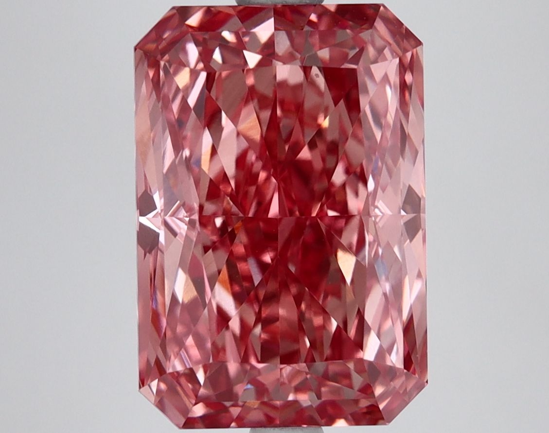 5.26 ct. radiant Lab Grown Diamond front image