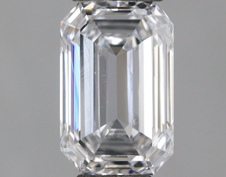 0.49 ct lab-grown Emerald Diamond