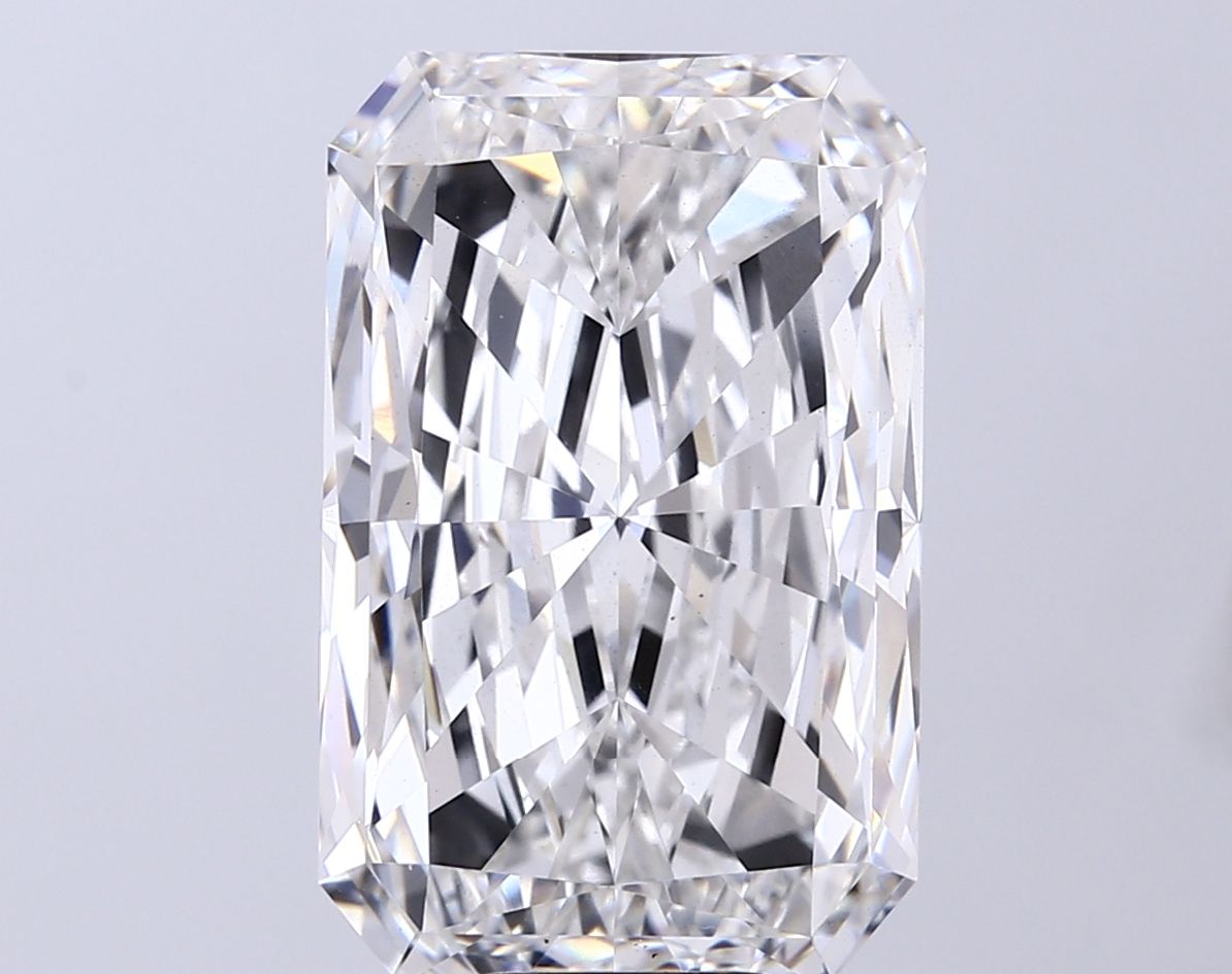 9.04 ct. radiant Lab Grown Diamond front image