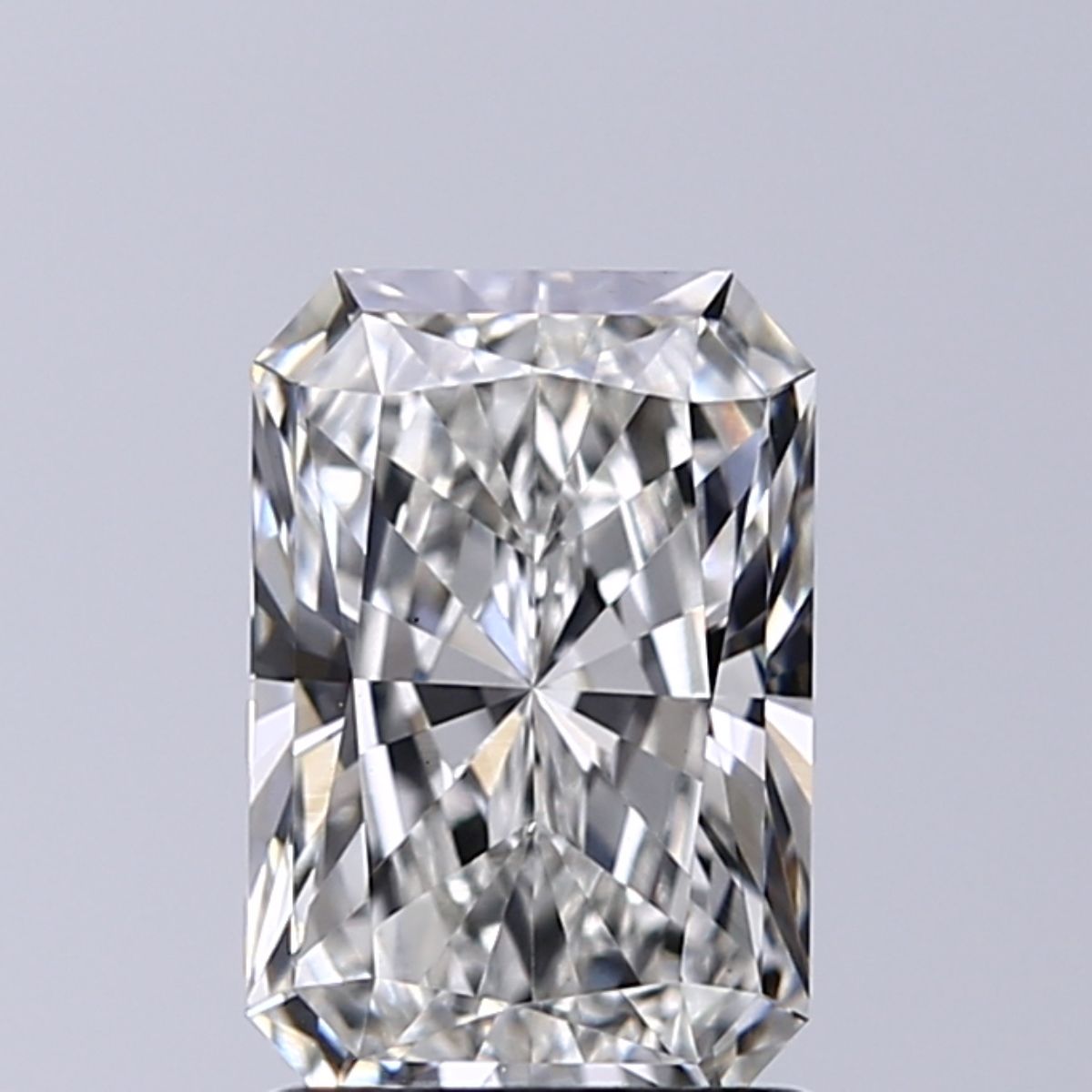 1.52 ct lab-grown Radiant Diamond