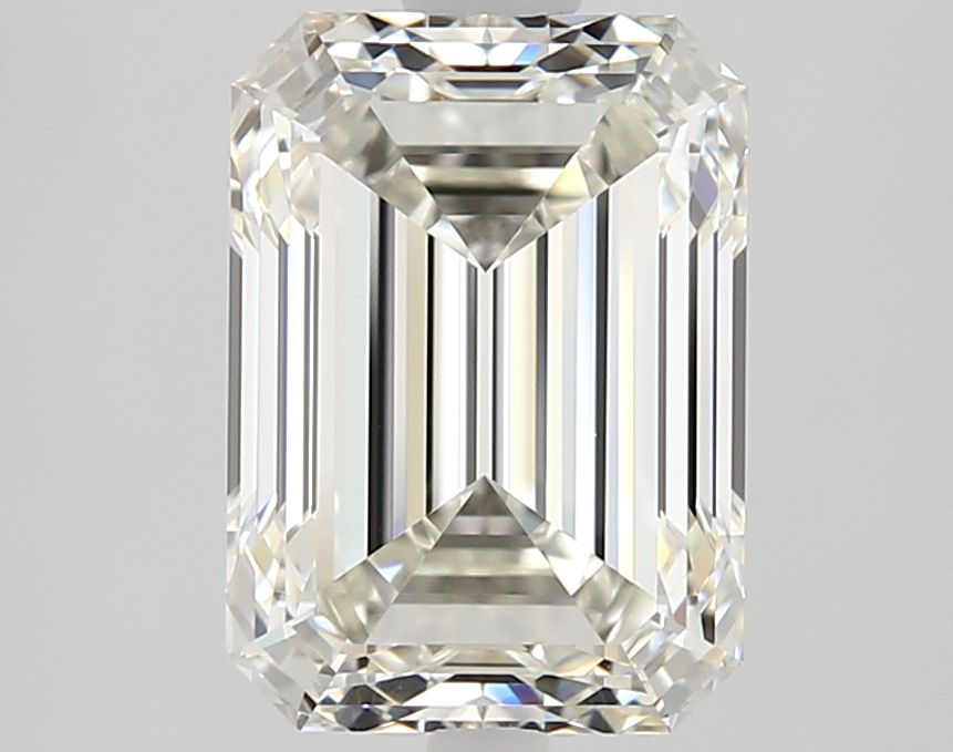 2.01 ct Emerald diamond