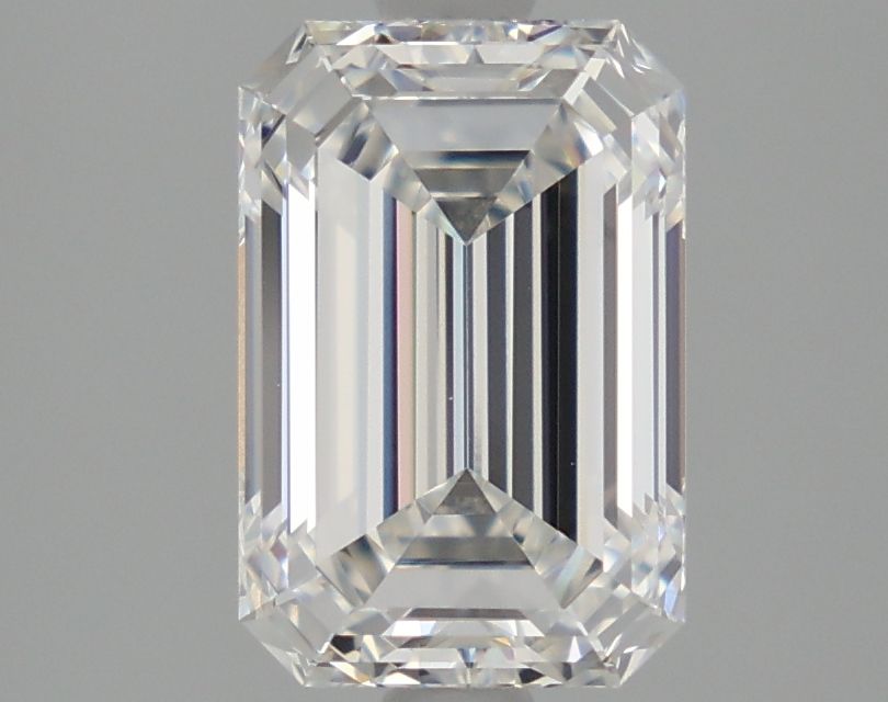 2.61 ct Emerald diamond