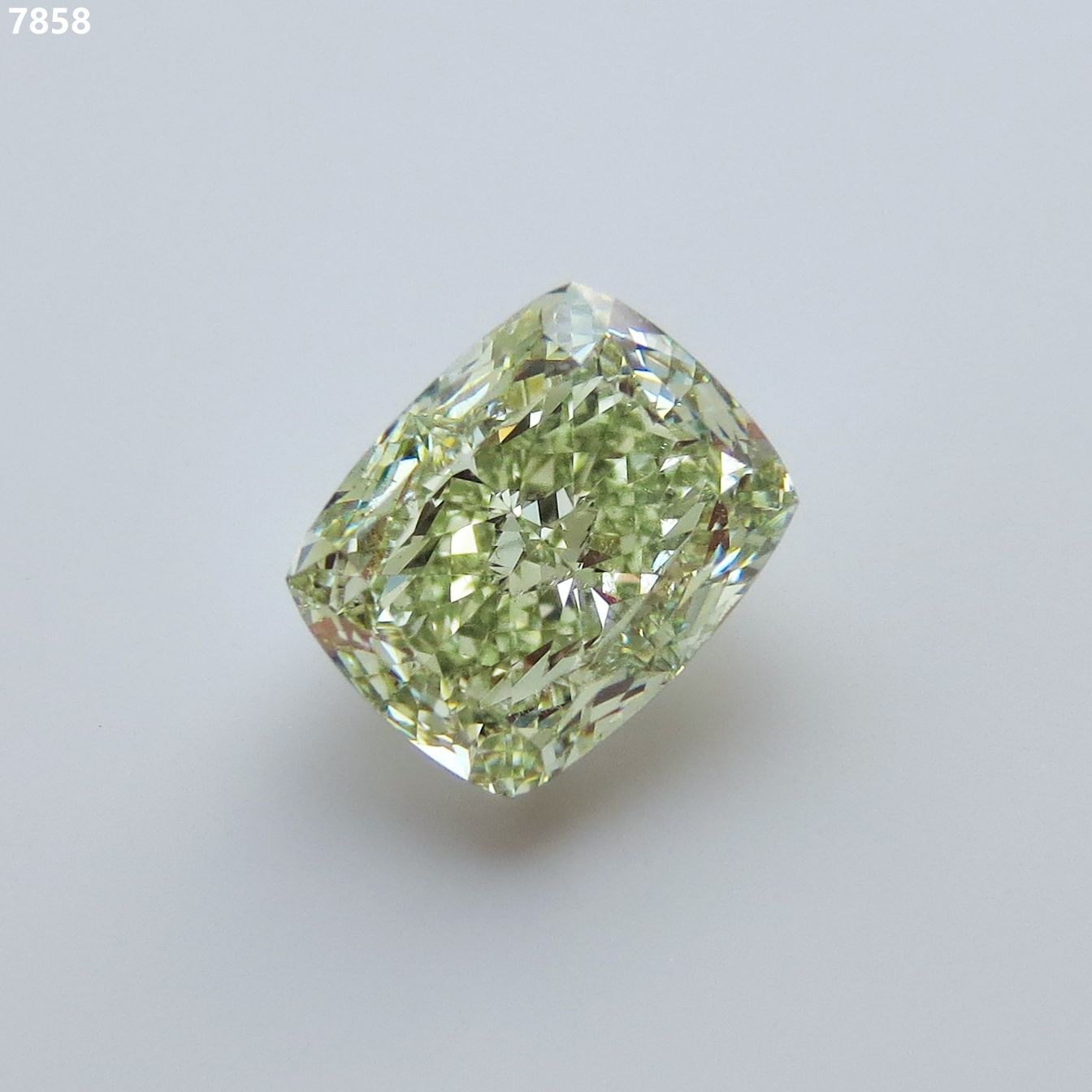 Diament 5.01 ct Fancy Green/SI1