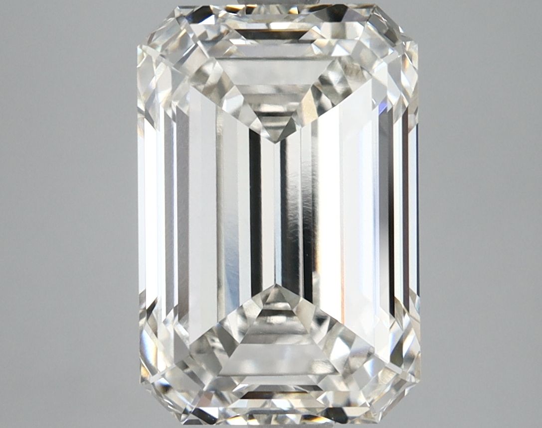 4.62 ct. emerald Lab Grown Diamond front image