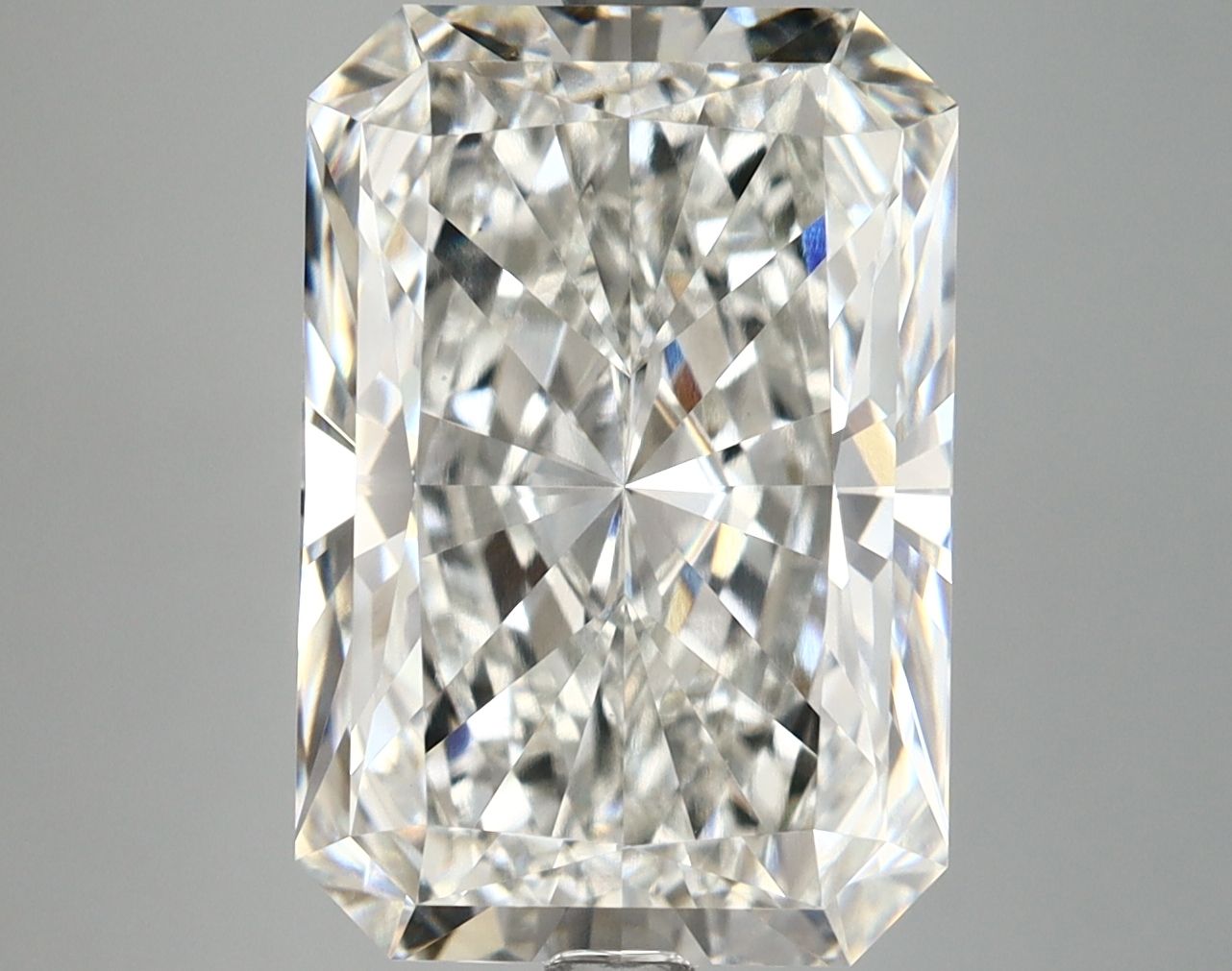 6.75 ct. radiant Lab Grown Diamond front image