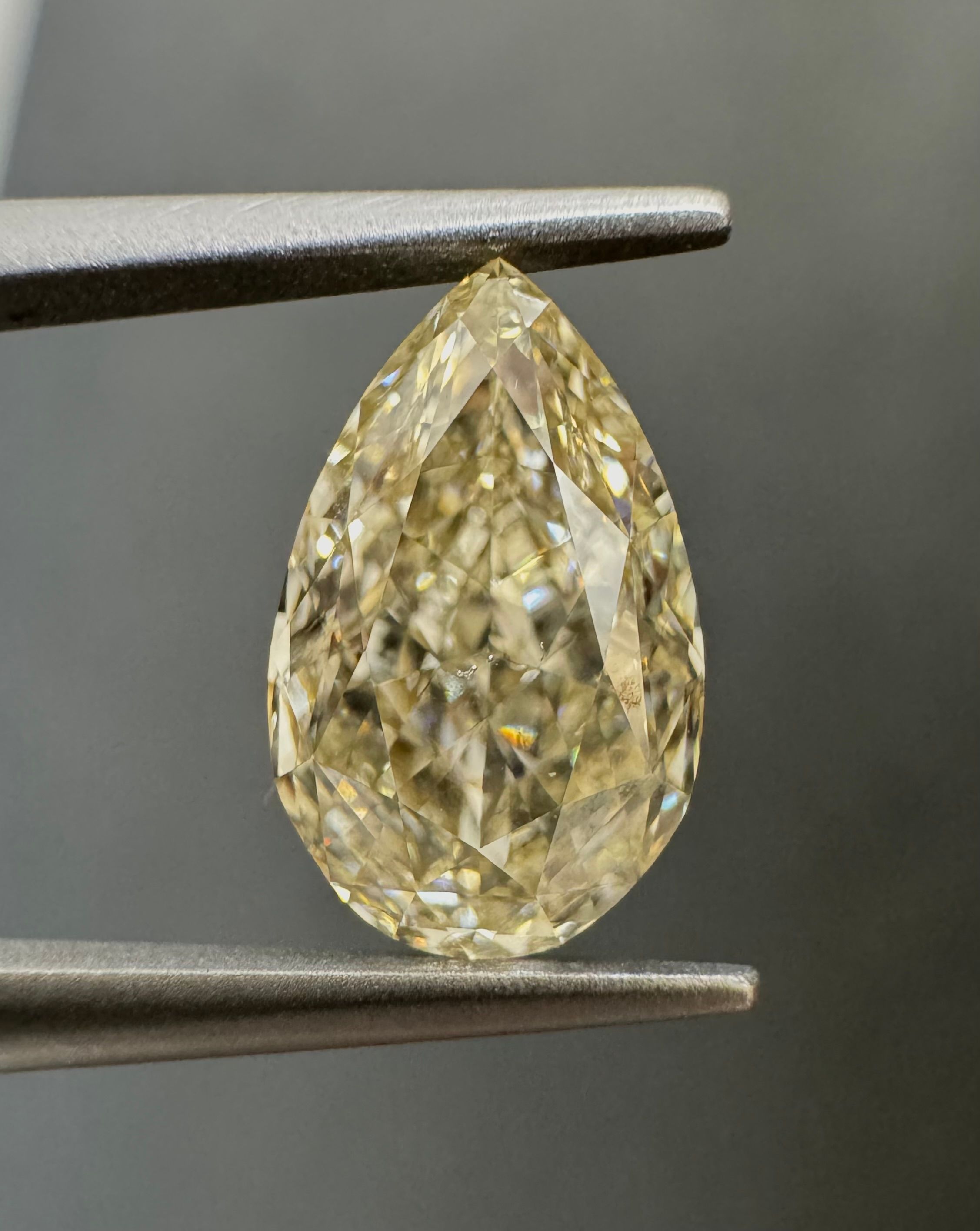 2.01ct Pear diamond