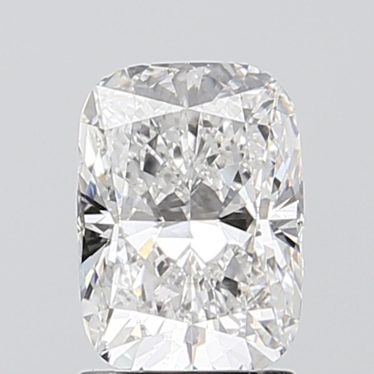 1.55 ct lab-grown Cushion brilliant Diamond