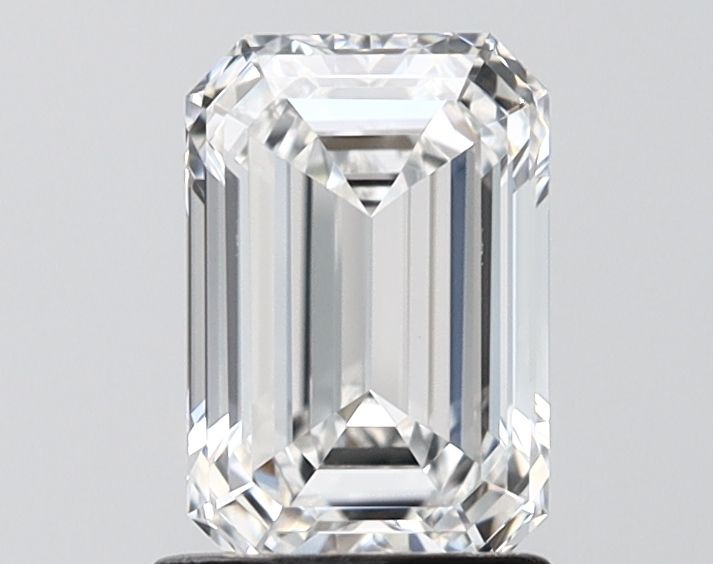 1.42 ct. emerald Lab Grown Diamond front image