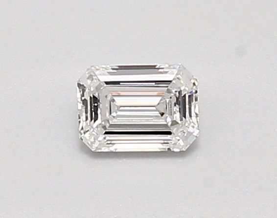 0.39 ct lab-grown Emerald Diamond