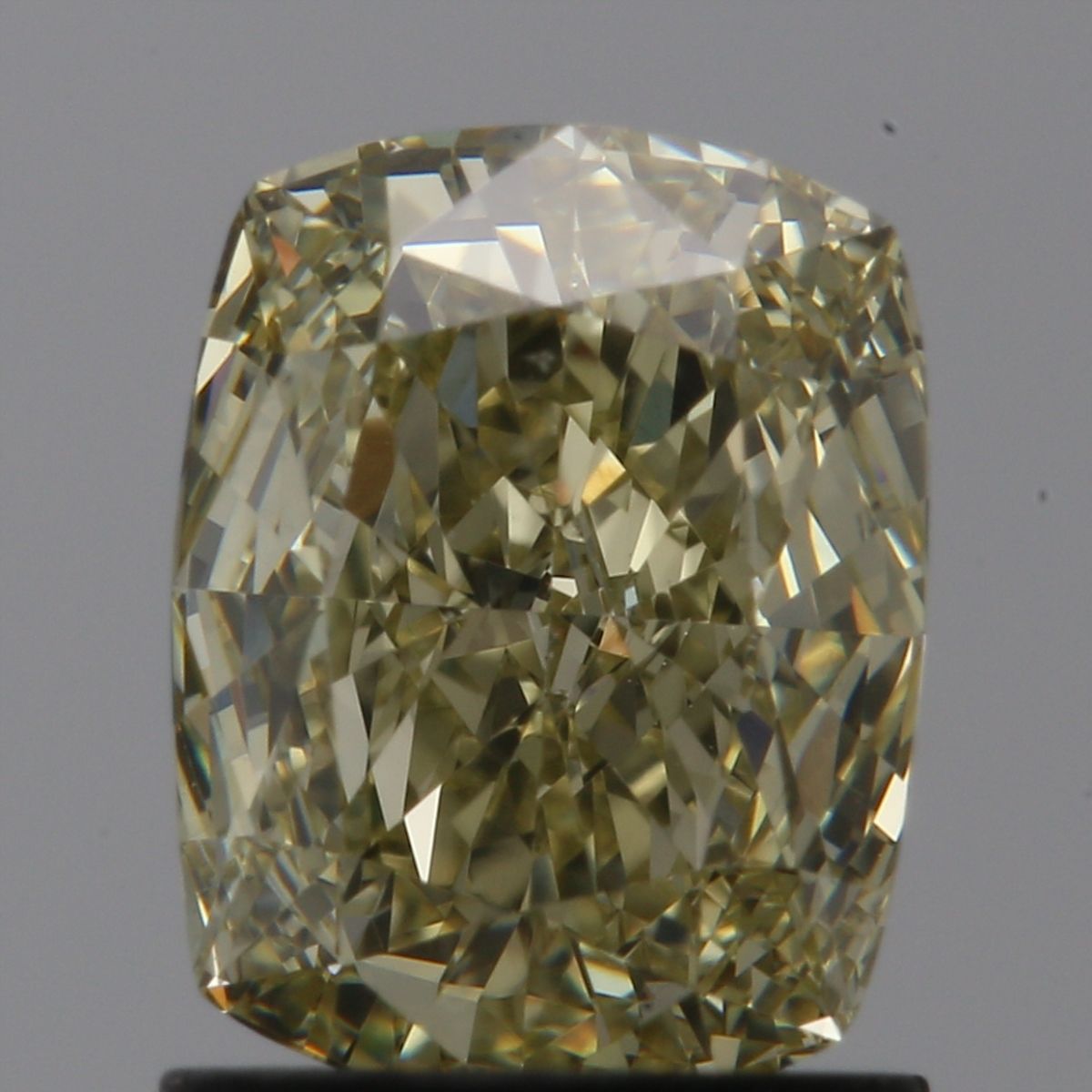 1.50 ct Cushion Modified diamond