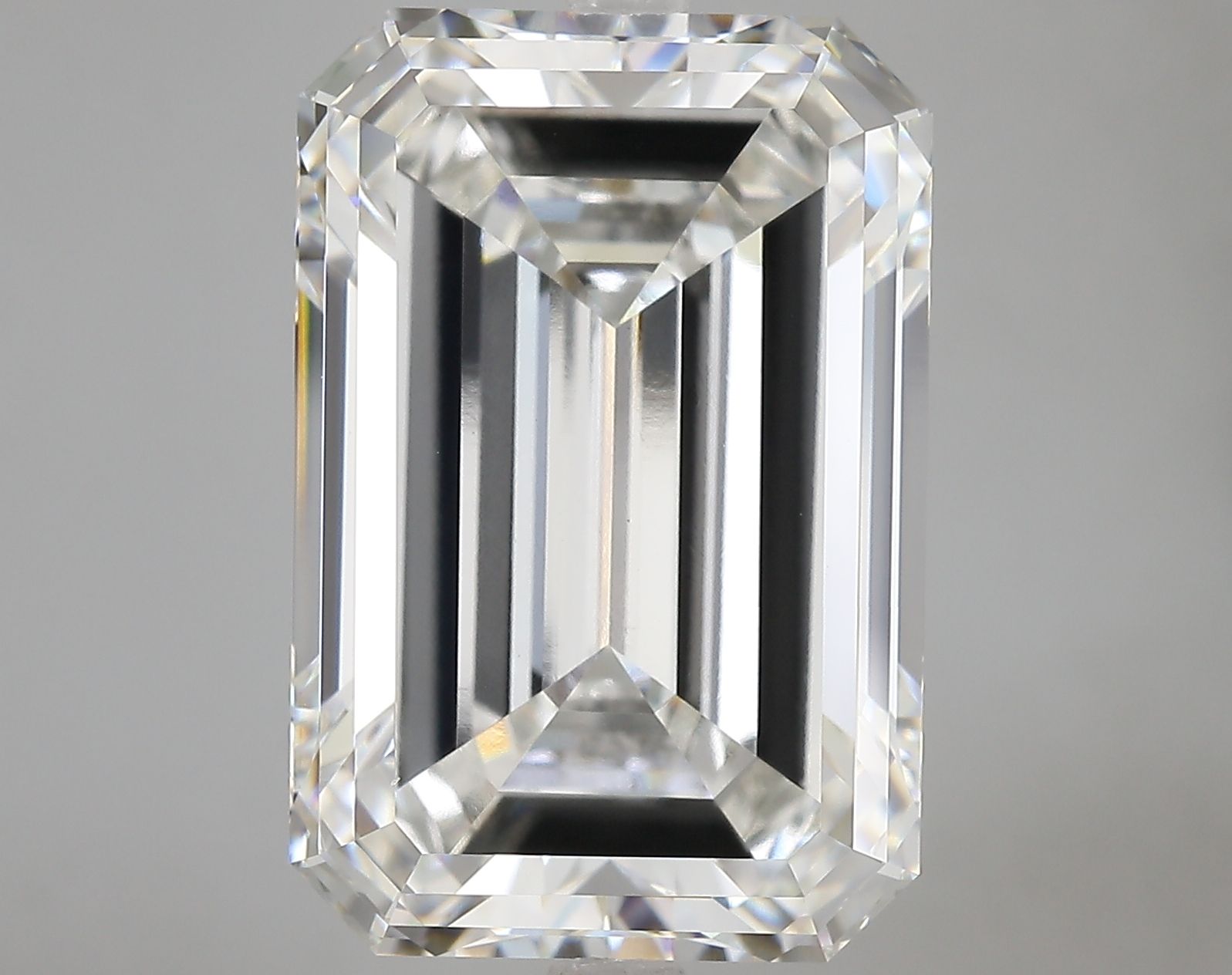 15.00 ct. emerald Lab Grown Diamond front image