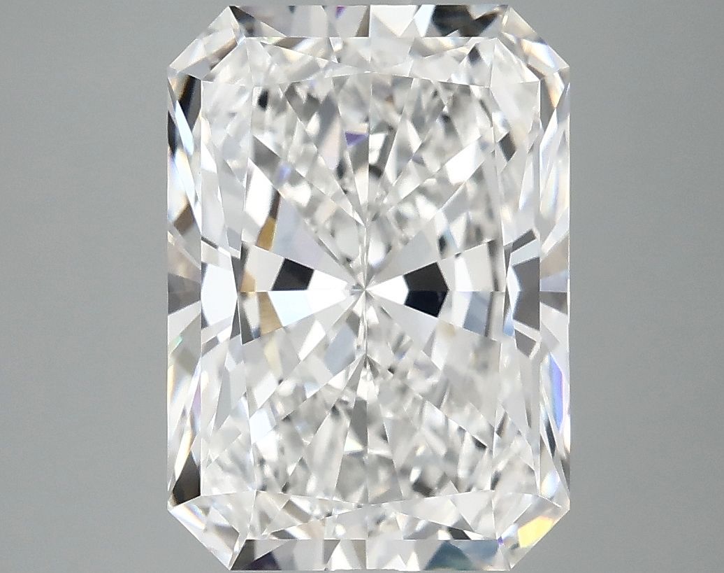 4.89 ct. radiant Lab Grown Diamond front image