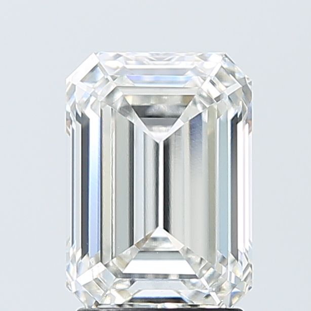 2.55 ct Emerald diamond
