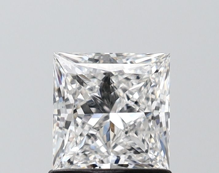 1.05 ct. princess Lab Grown Diamond front image