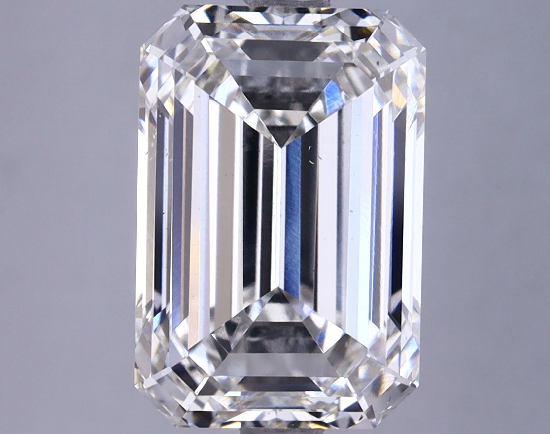 4.91 ct. emerald Lab Grown Diamond front image